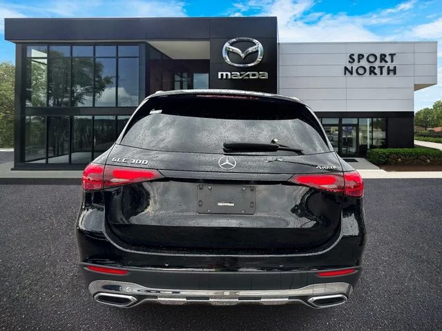 Used 2024  Mercedes-Benz GLC 300 image 5