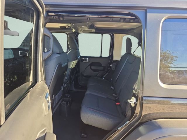 New 2026 Black Clear-Coat Exterior Paint Jeep Rubicon image 17