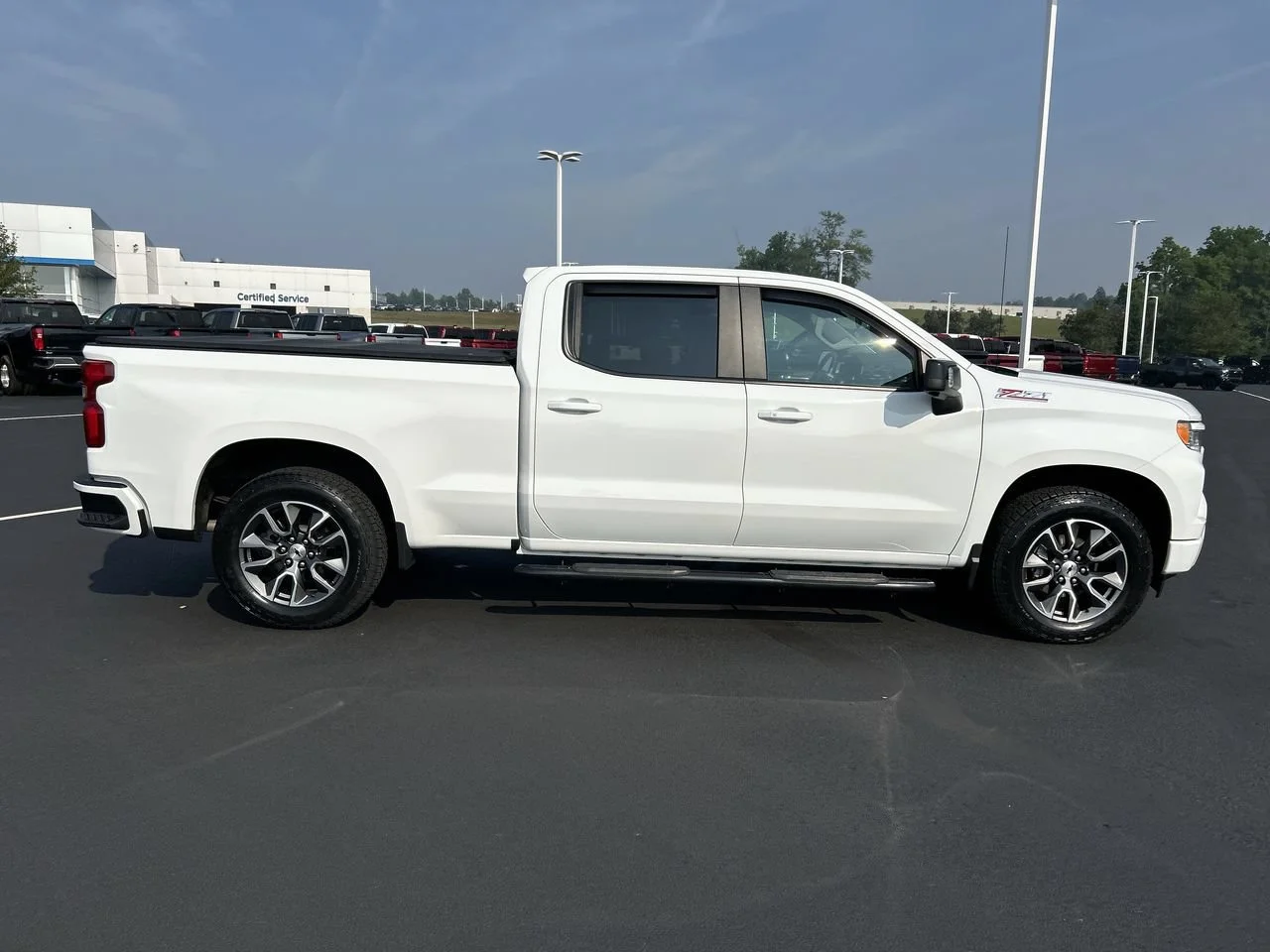 Used 2024 Summit White Chevrolet RST image 8