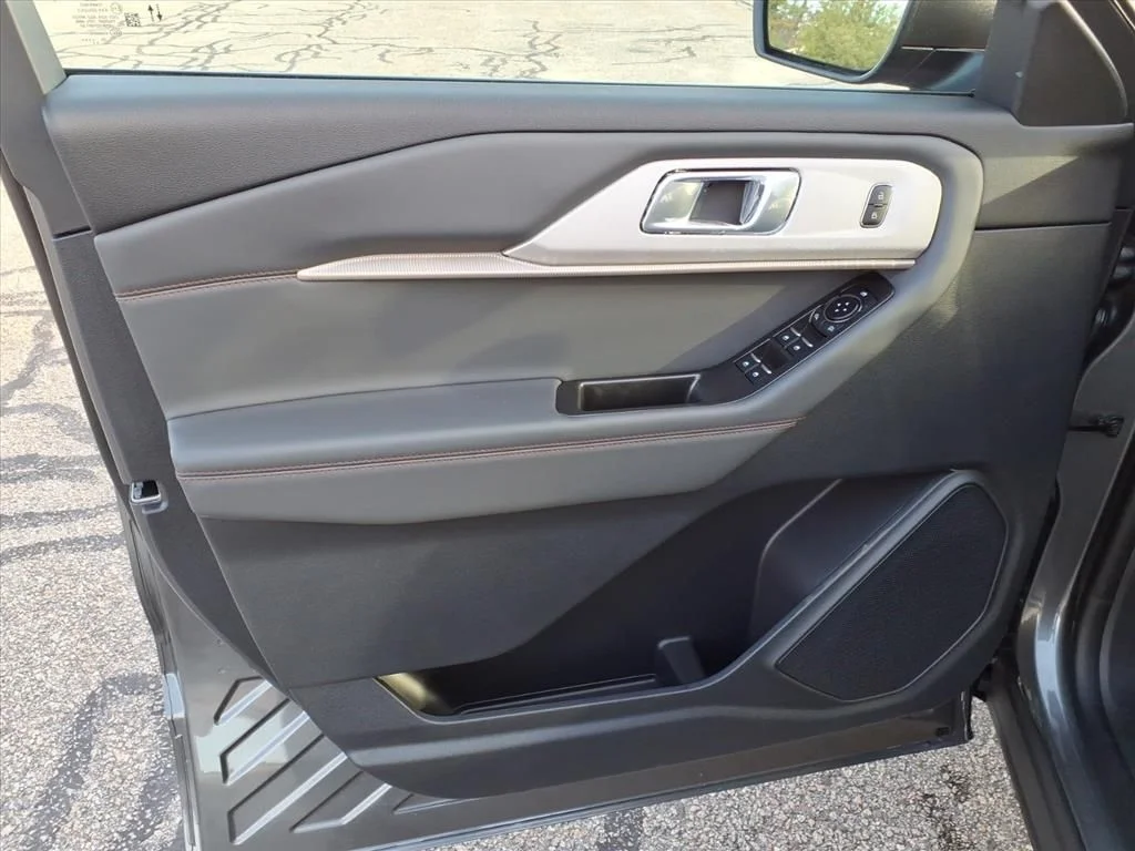 Used 2026 Light Blue Clearcoat Metallic Ford Active image 15