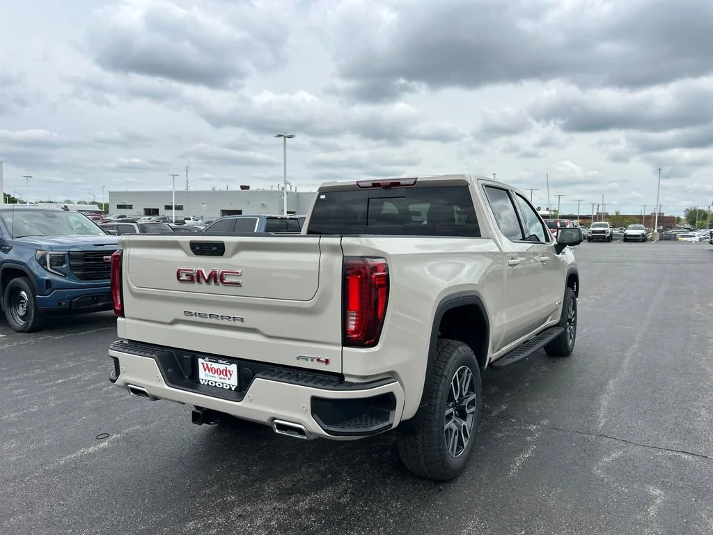 2026 GMC Sierra 1500 AT4 - Photo 9