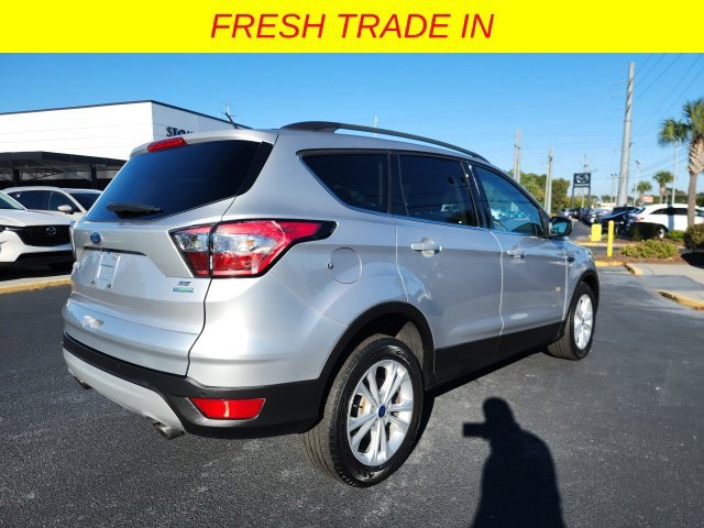 Used 2017 Silver Ford SE image 3
