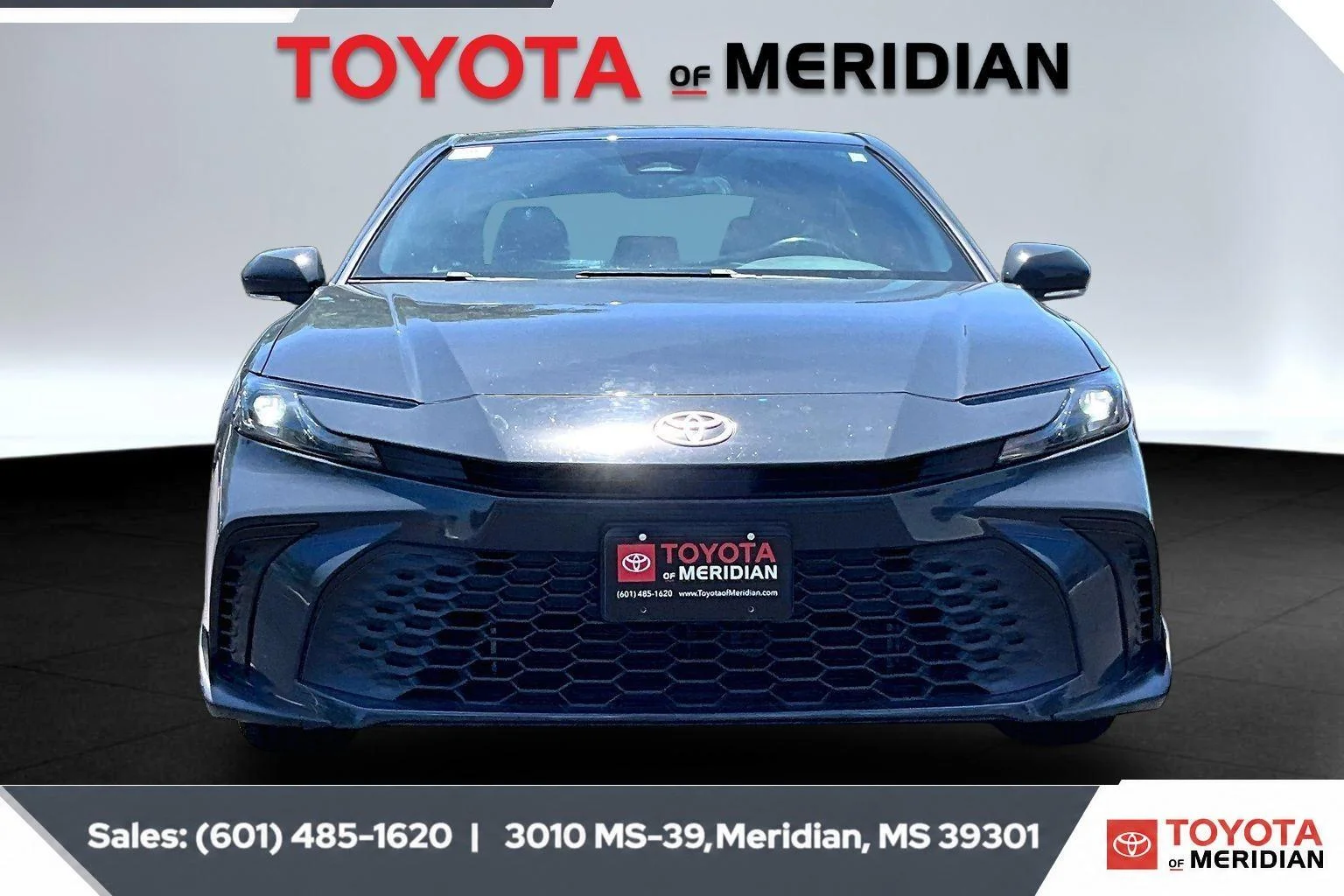 Used 2025 Underground Toyota SE image 3