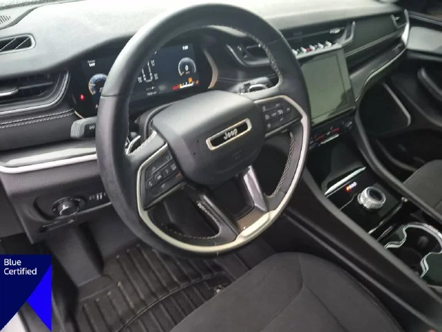 Used 2022 White Jeep Laredo image 16