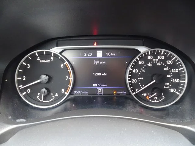 Used 2024 Pearl White Nissan 2.0 SR image 12