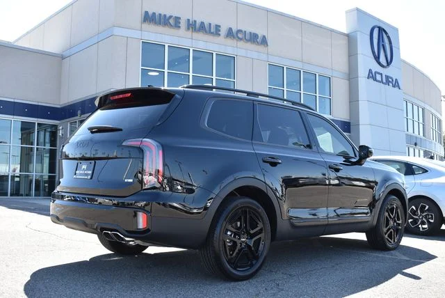 Used 2025 Ebony Black Kia SX X-Line image 5