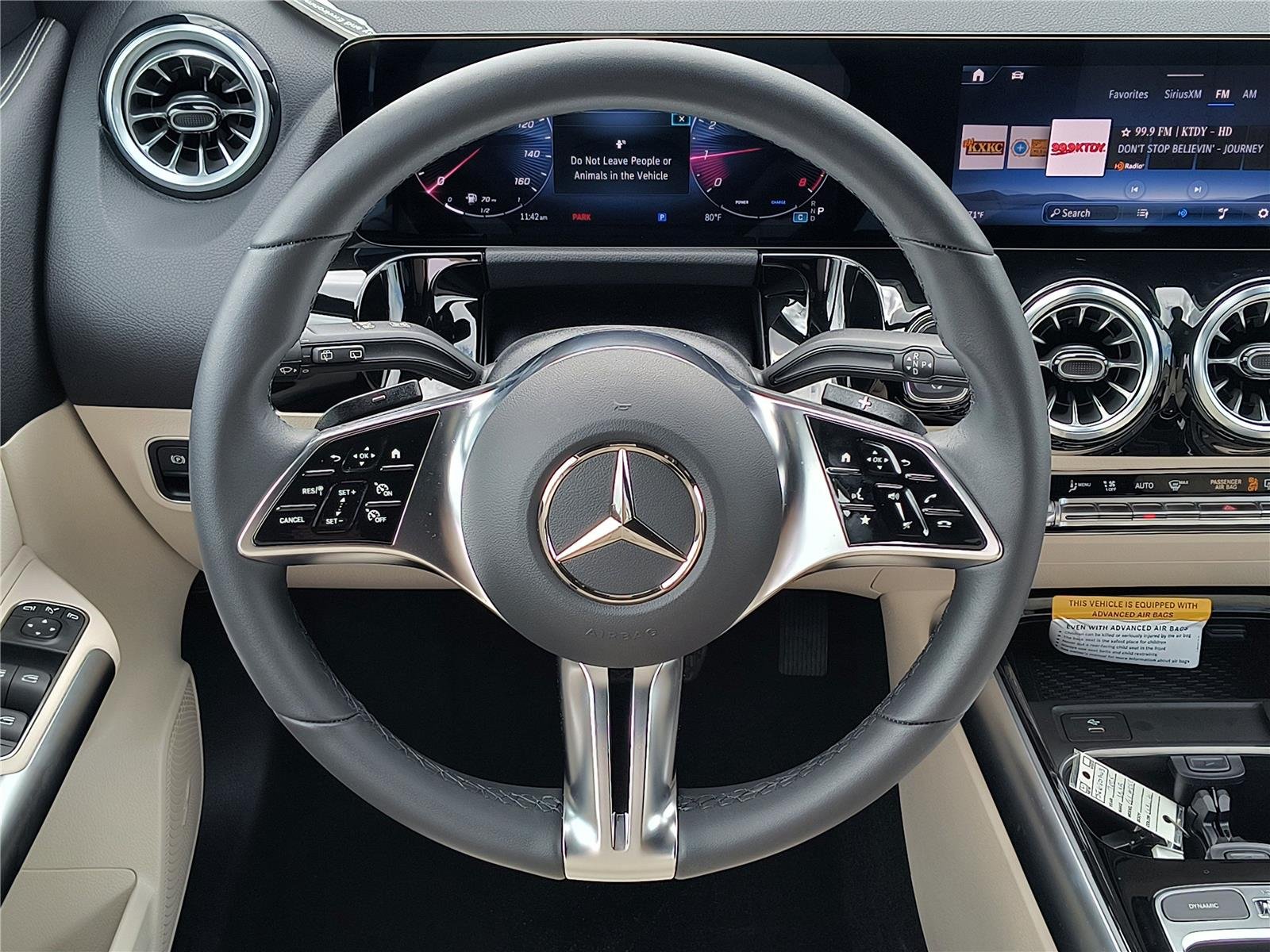 Used 2025 WHITE Mercedes-Benz GLA 250 image 18