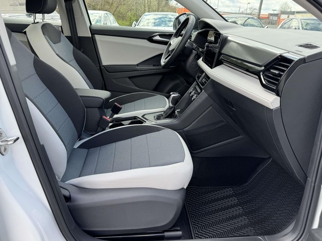 New 2026 White Volkswagen 1.5T S image 16