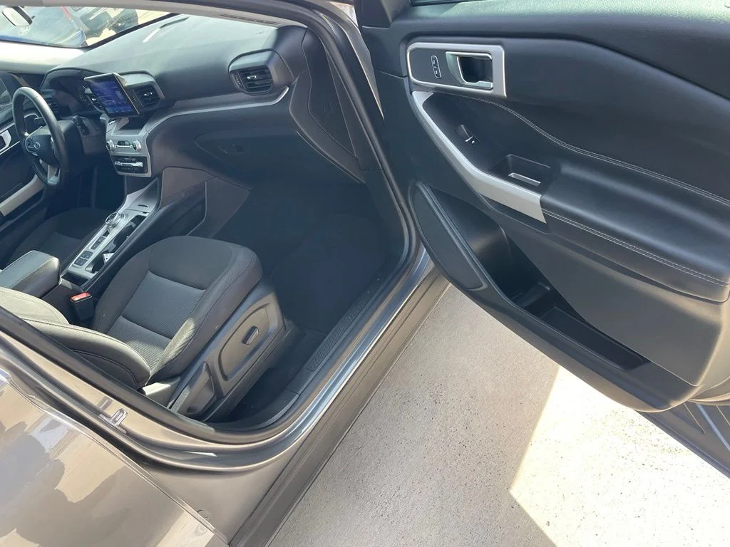 Used 2024 Gray Ford XLT image 20