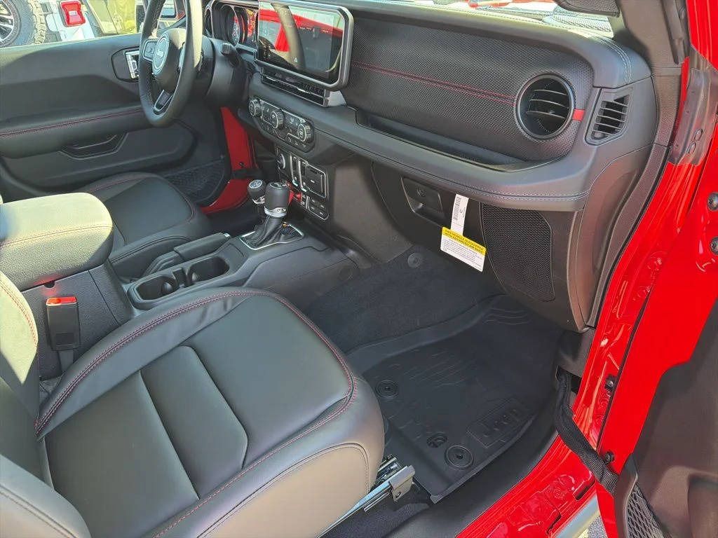 New 2026 Firecracker Red Clear-Coat Exterior Paint Jeep Rubicon X image 22