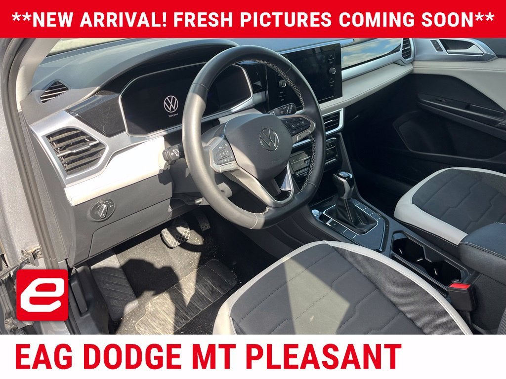 Used 2025  Volkswagen 1.5T SE image 6