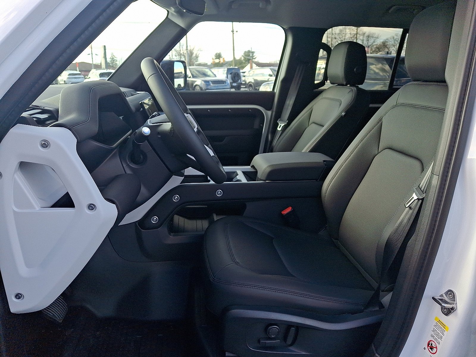 New 2026 Fuji White Land Rover S image 9
