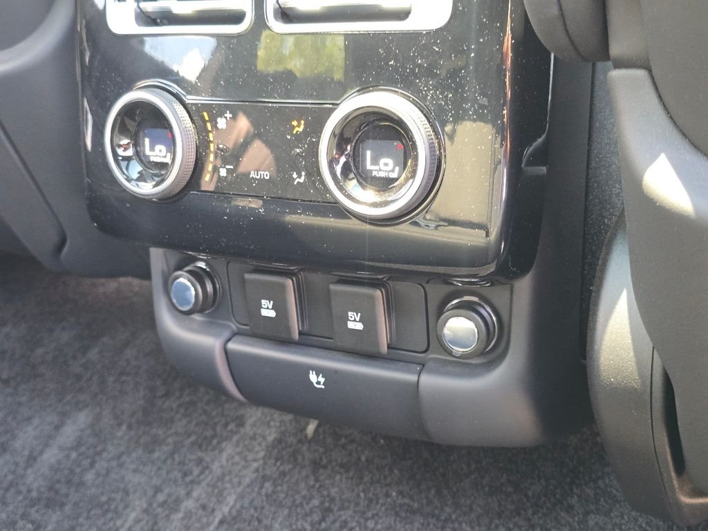 Used 2021 Black Land Rover Westminster image 38