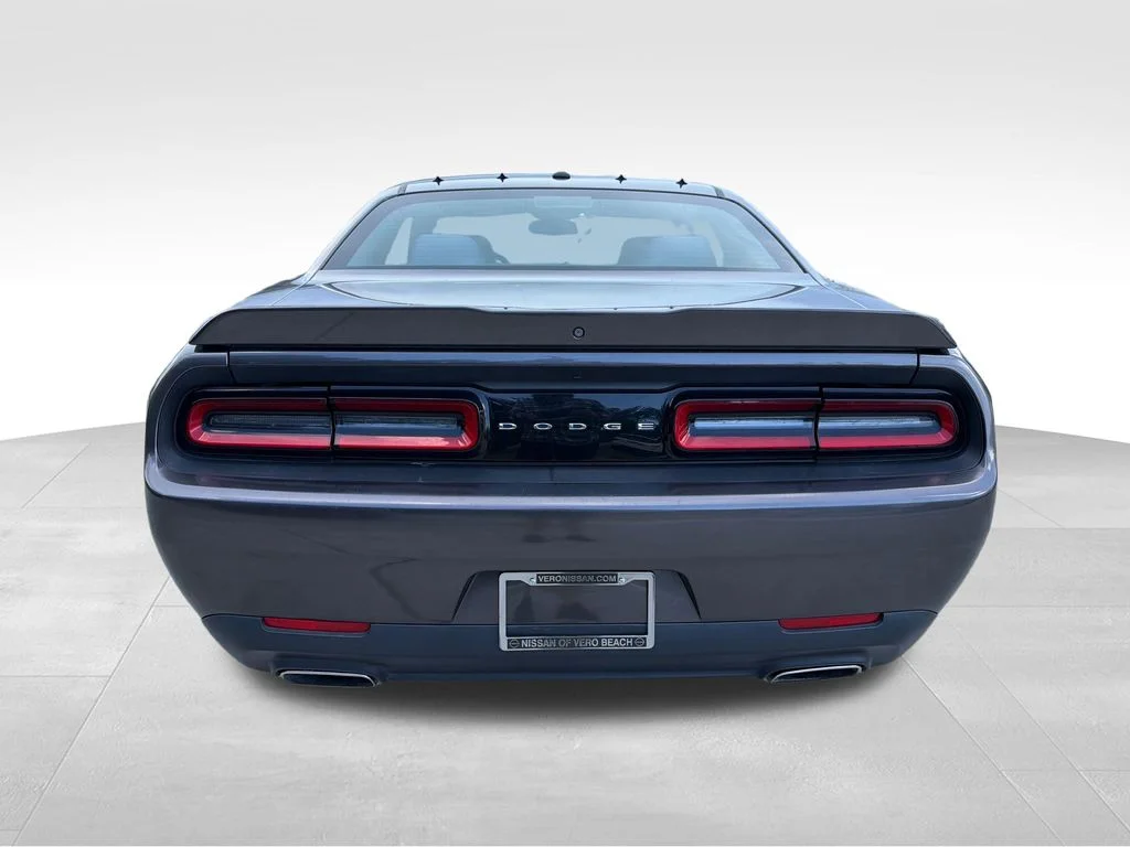 2019 Dodge Challenger SXT - Photo 6