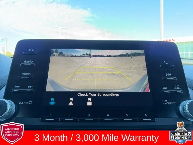 Used 2018  Honda LX image 9