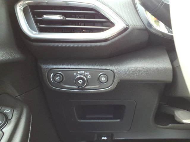 Used 2023 Summit White Chevrolet LT image 13