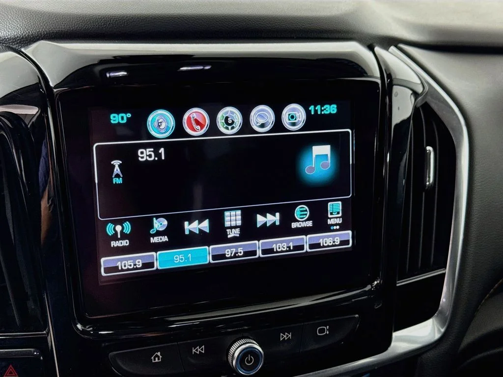 Used 2019 Summit White Chevrolet LT Leather image 19