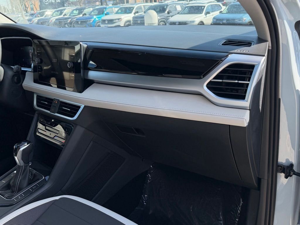 New 2026 Monument Gray Volkswagen 1.5T SE image 18