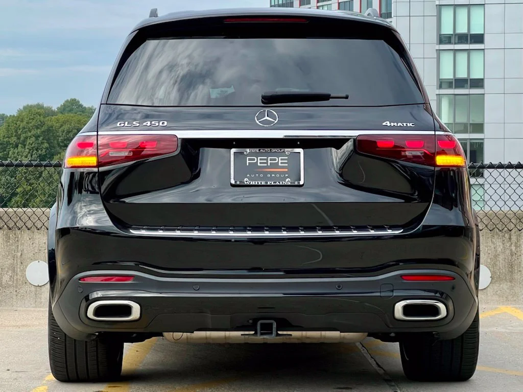 Certified Used 2024  Mercedes-Benz GLS 450 image 6