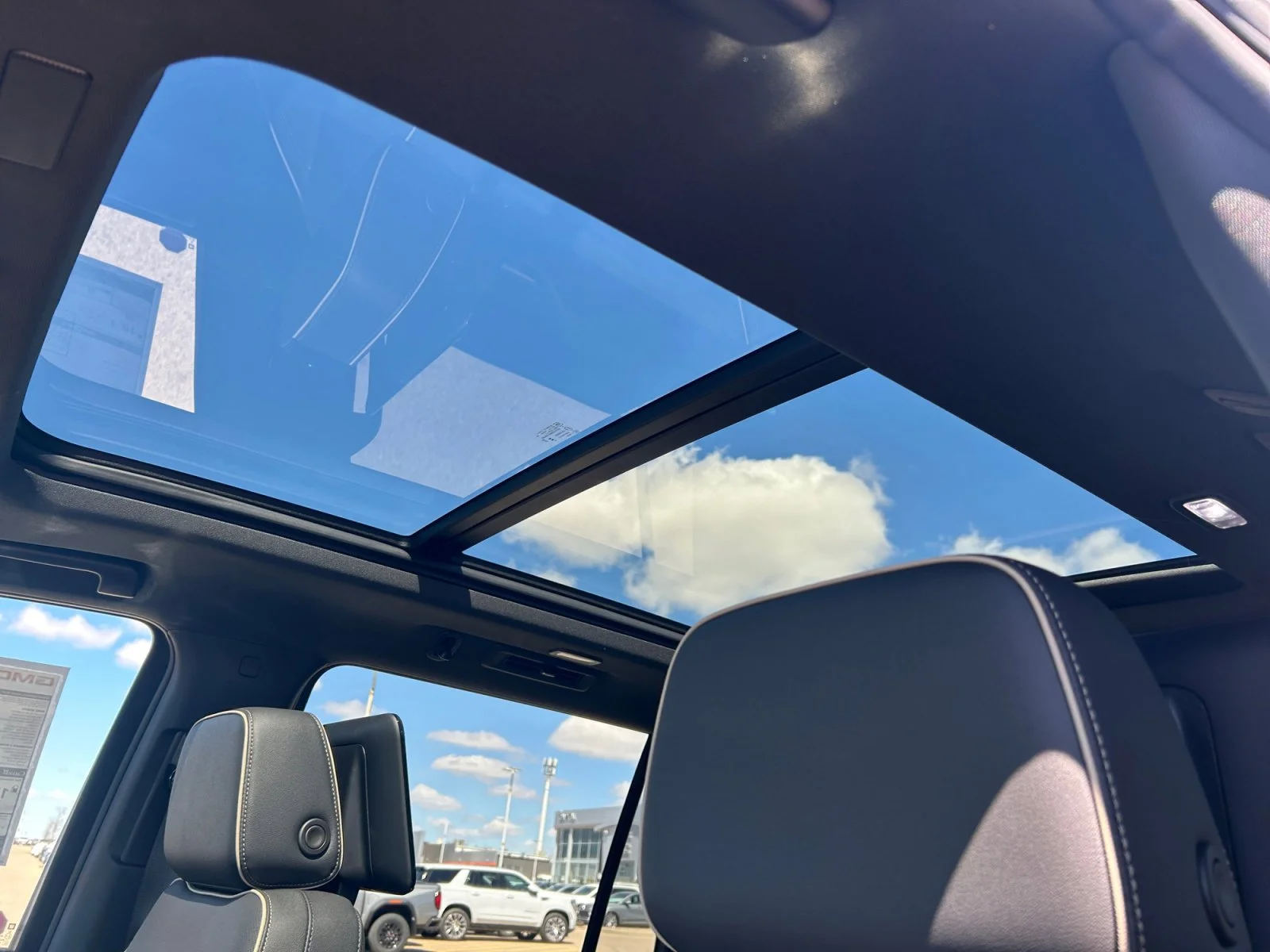 New 2026 Sterling Metallic GMC Elevation image 19