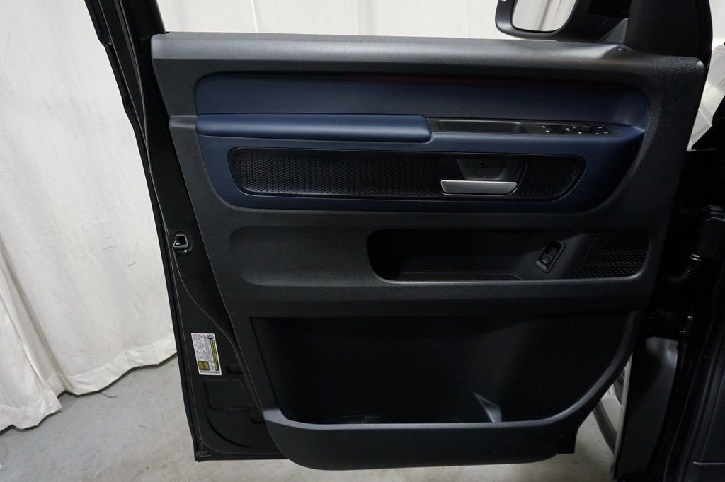 2025 Volkswagen ID. Buzz PRO S - Photo 29