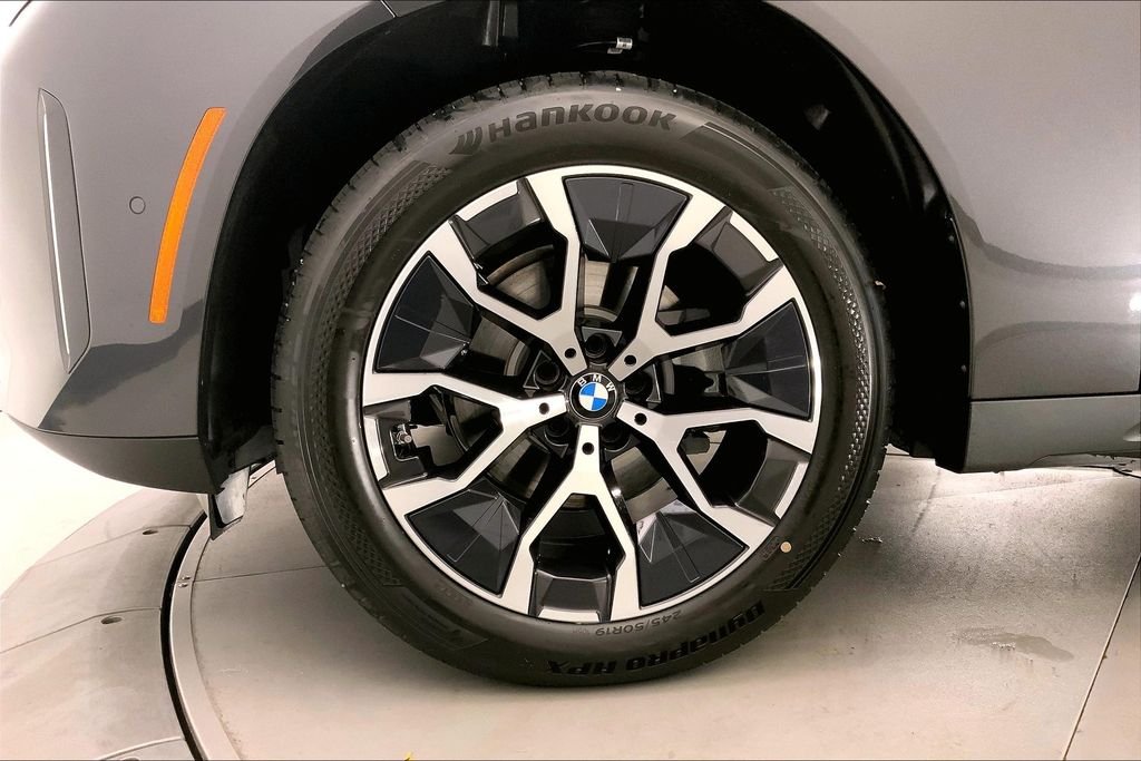 Used 2026 Dark Graphite Metallic BMW  image 9