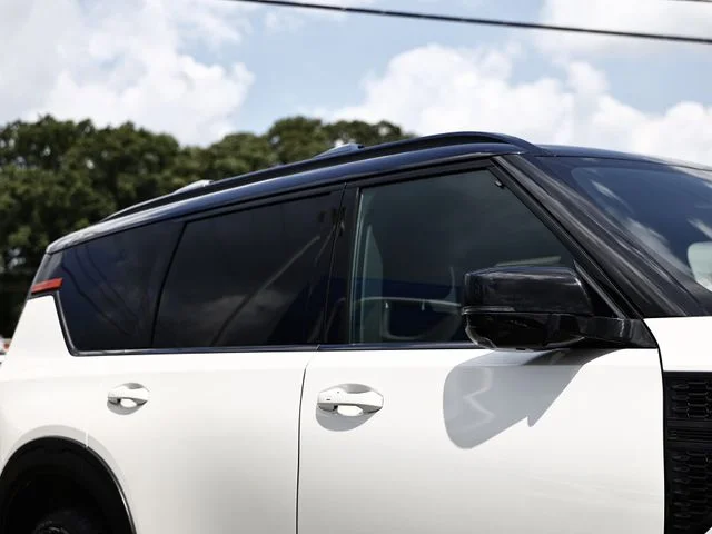 Used 2025 Aspen White/Super Black Nissan PRO-4X image 12