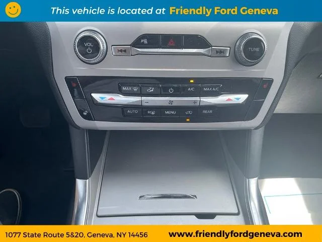 Used 2024 Green Metallic Ford XLT image 23