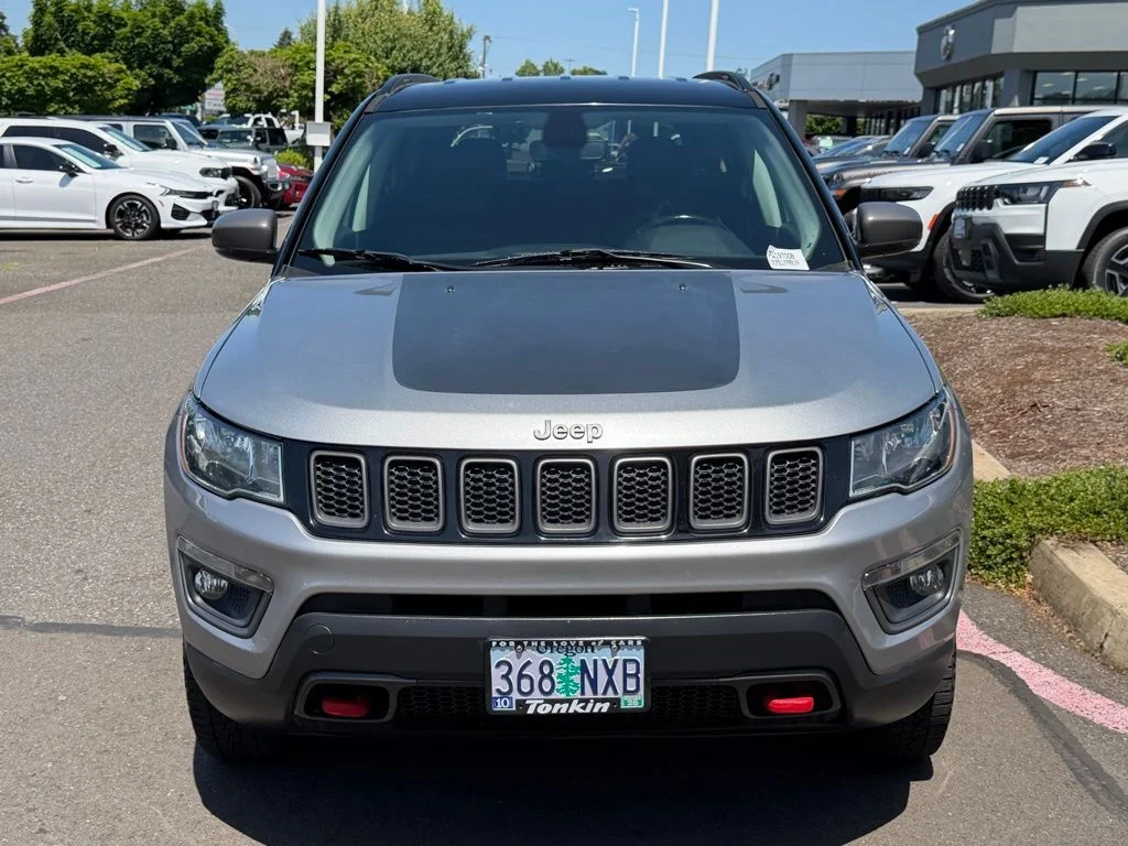 Used 2020 Billet Silver Metallic Clearcoat Jeep Trailhawk image 3