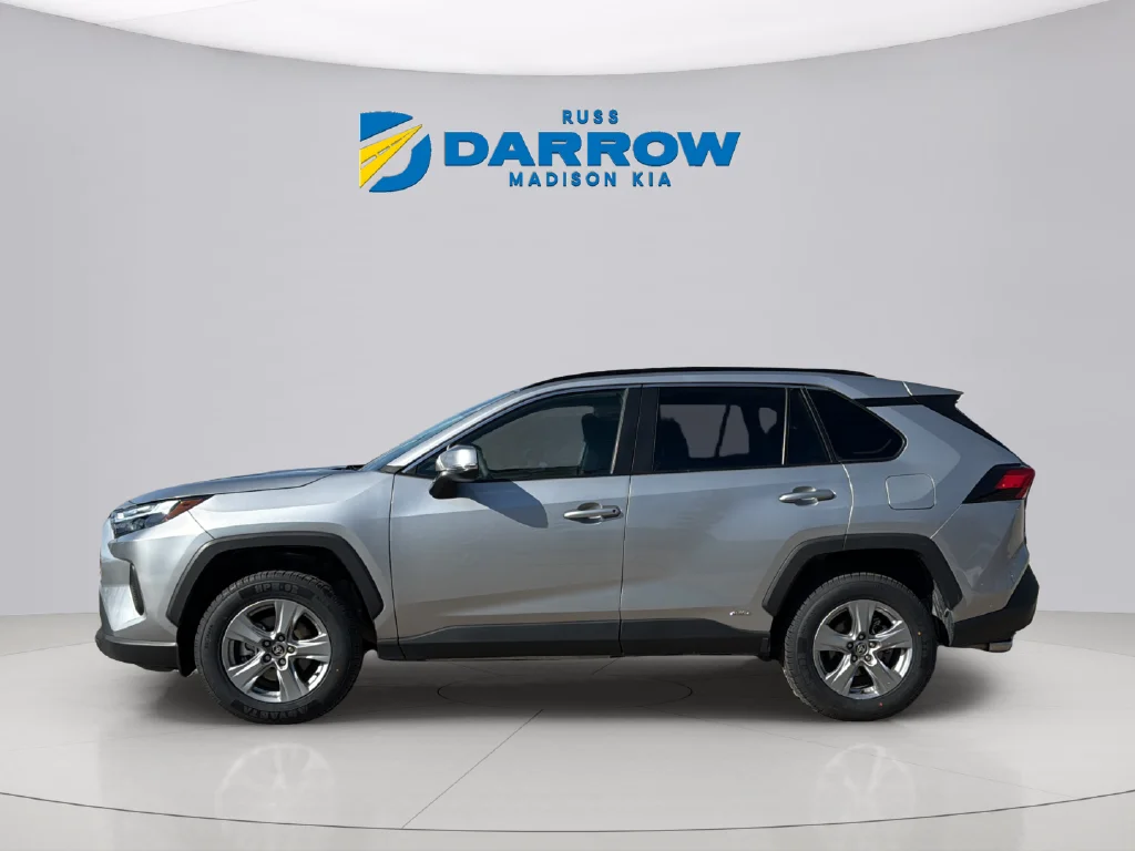 Used 2025 Silver Sky Metallic Toyota XLE image 2