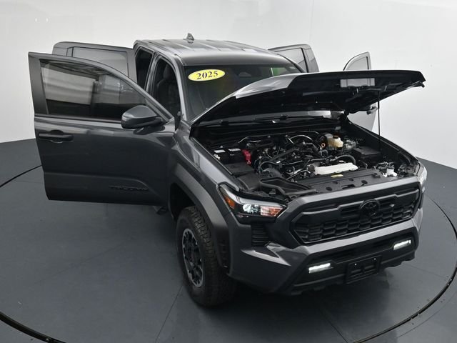Used 2025  Toyota TRD Off-Road image 38