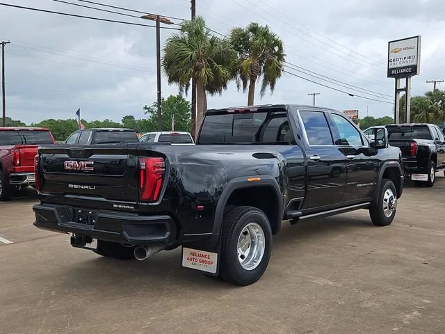 2026 GMC Sierra 3500HD Denali - Photo 7