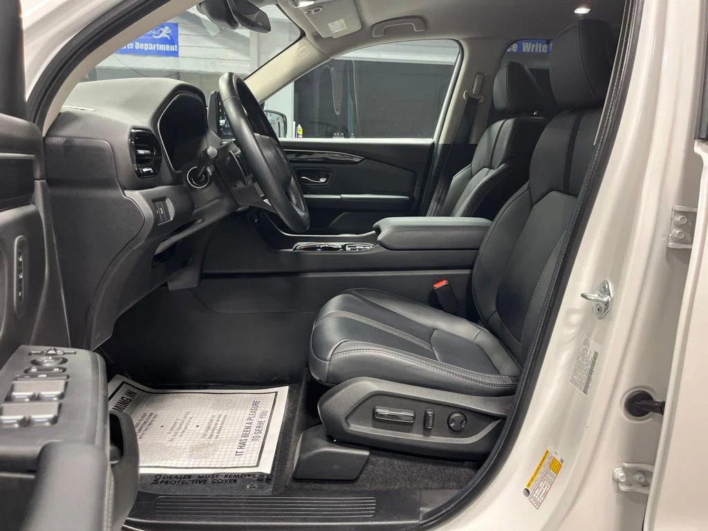 2025 Honda Pilot EX-L - Photo 11