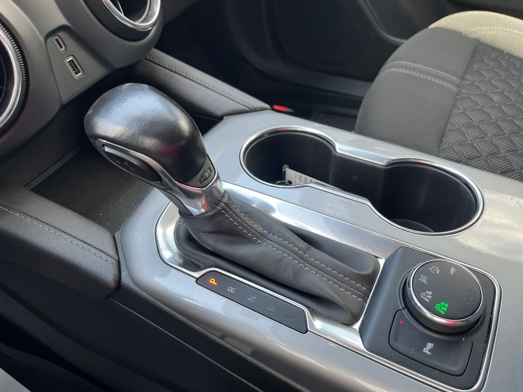 Used 2020 White Chevrolet LT image 19