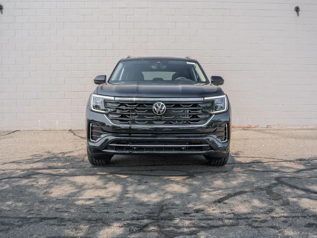 New 2026 Black Volkswagen 2.0T SEL Premium R-Line image 2