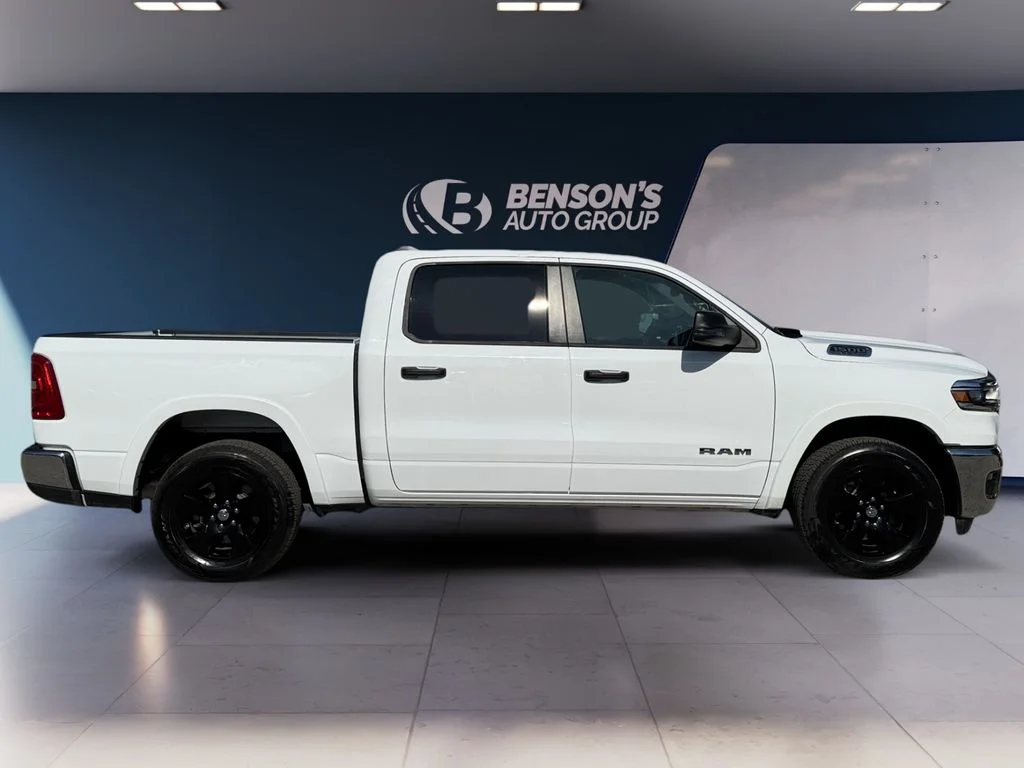 Used 2025 White Ram Big Horn/Lone Star image 6
