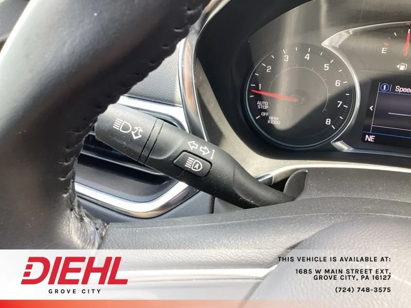 Used 2022 Red Chevrolet LT image 32