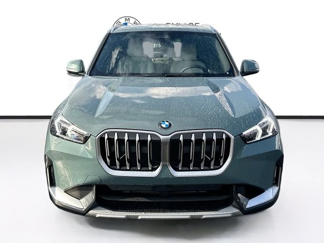 New 2027 Green BMW xDrive28i image 2