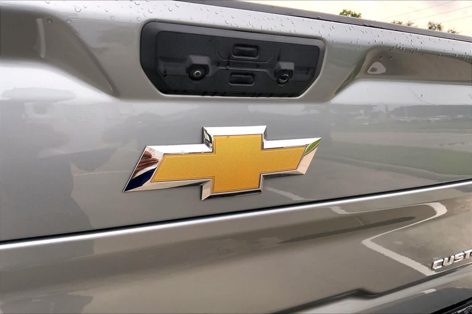 Used 2024 Sterling Gray Metallic Chevrolet Custom image 10