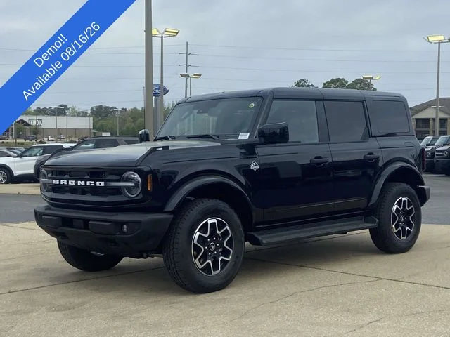 New 2026 Shadow Black Ford Outer Banks image 5