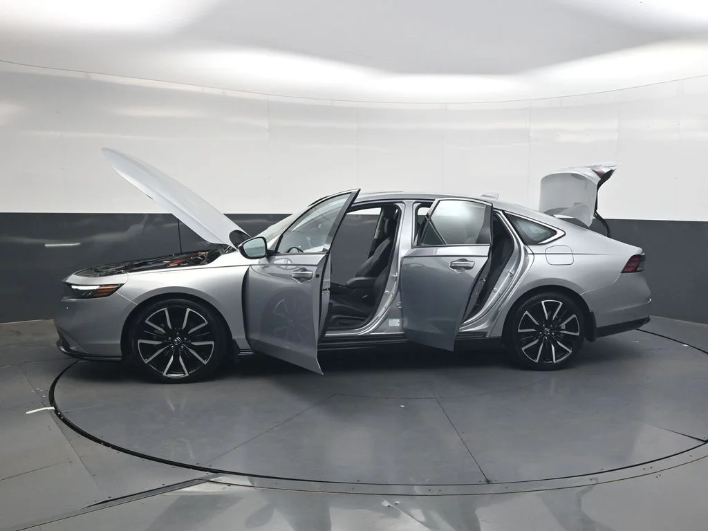 2025 Honda Accord Hybrid Touring - Photo 40