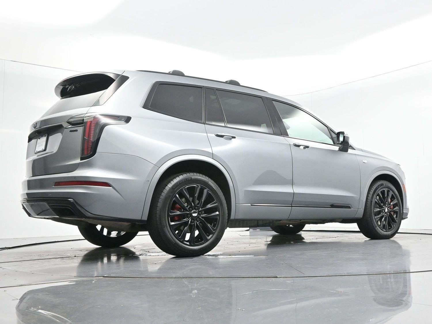 Used 2024 Argent Silver Metallic Cadillac Sport image 51