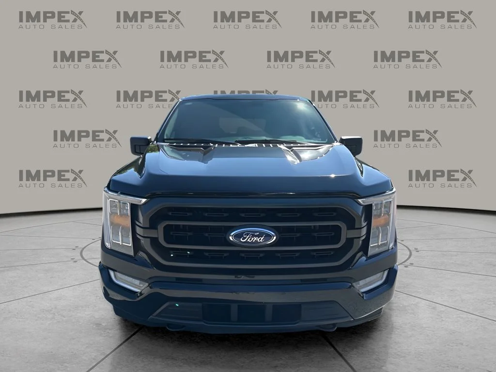 Used 2023 Black Ford XLT image 5