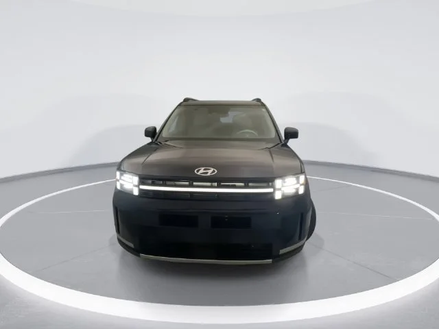 Used 2024 Black Hyundai Limited image 7