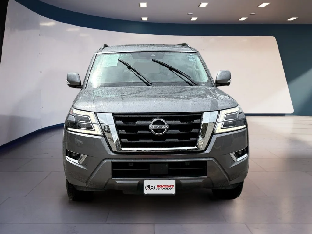 Used 2022 Gray Nissan SL image 8