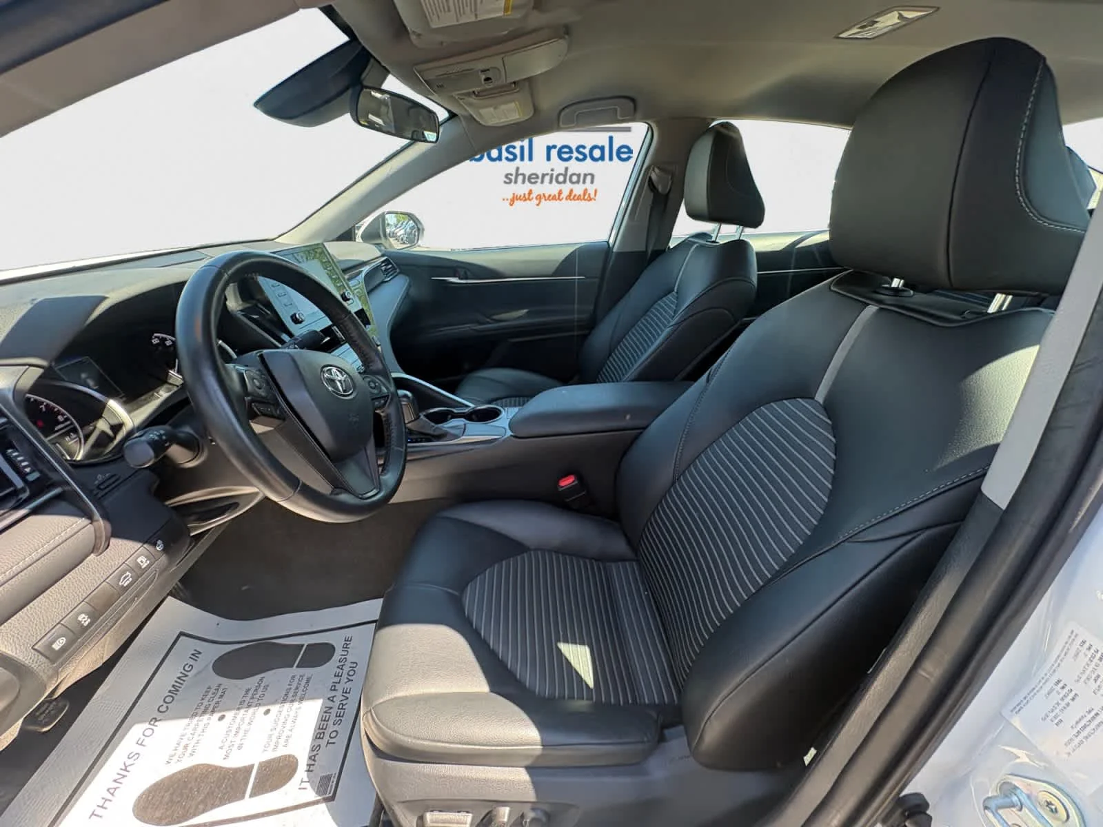 Used 2024 Ice Cap Toyota SE image 12