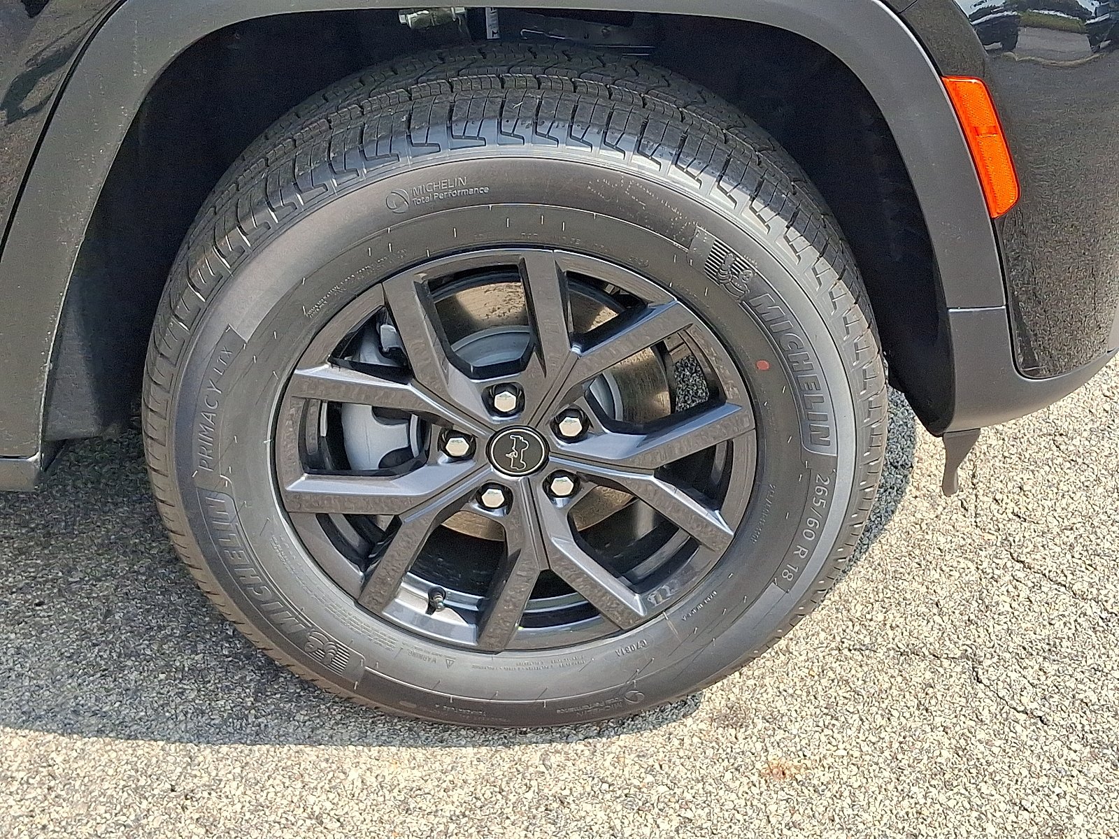 New 2027 High-Gloss Black Paint Jeep Laredo Altitude 4x4 image 5