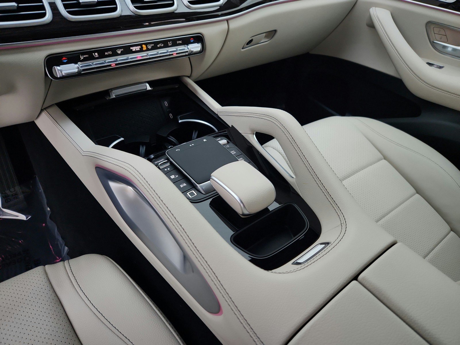 Certified Used 2026 Polar White Mercedes-Benz GLE 350 image 26