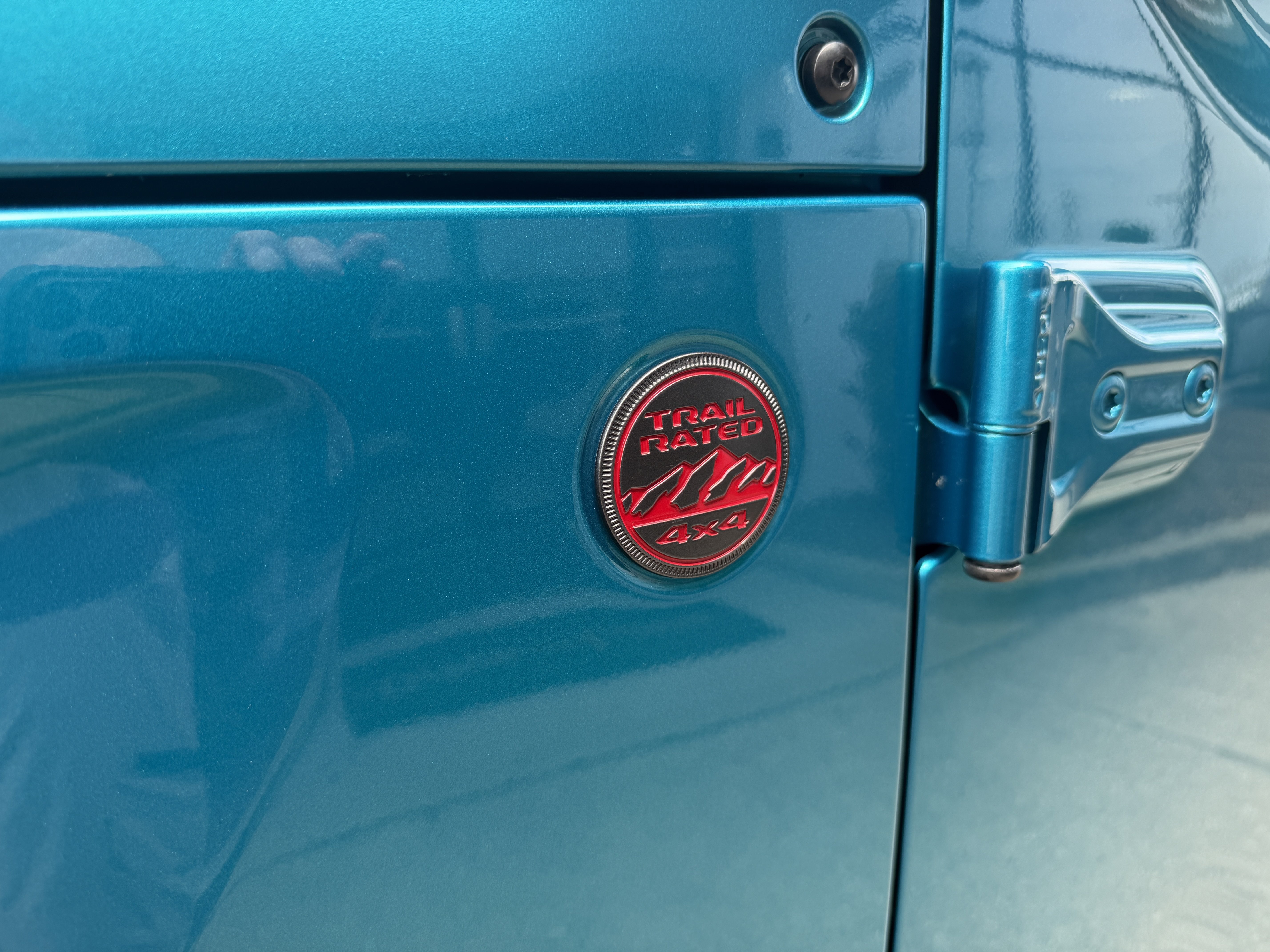 Used 2024 Bikini Pearl Coat Jeep Rubicon image 17