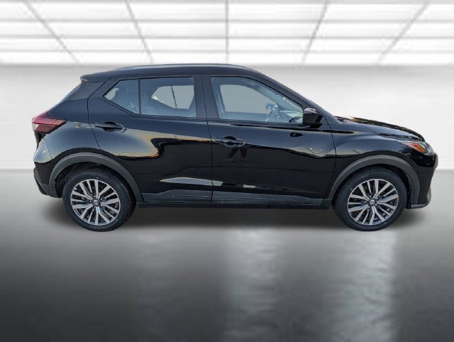Used 2021 Black Nissan SV Xtronic CVT image 40